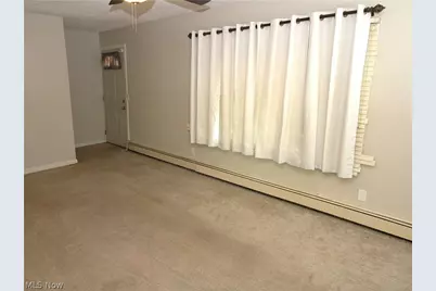 654 Poplar Street, Elyria, OH 44035 - Photo 8