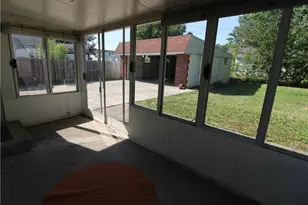 654 Poplar St, Elyria, OH 44035 - Photo 14