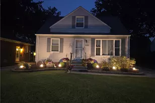 2322 Larchmont Dr, Wickliffe, OH 44092 - Photo 2