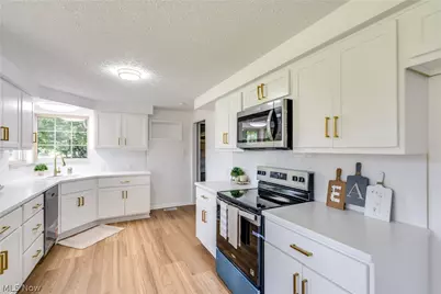 15234 Orrville Street NW, North Lawrence, OH 44666 - Photo 12