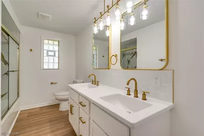 15234 Orrville Street NW, North Lawrence, OH 44666 - Photo 24