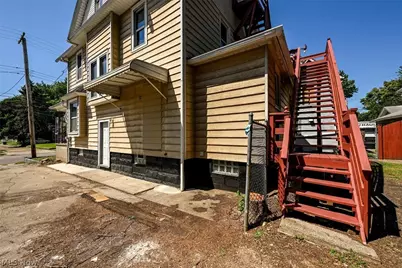 537 E Buchtel Avenue, Akron, OH 44304 - Photo 4