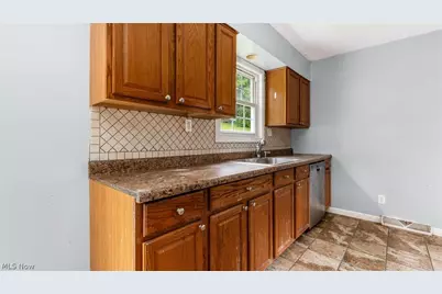 490 Cedarhurst Drive, Zanesville, OH 43701 - Photo 26