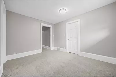 1376 Goodyear Boulevard, Akron, OH 44305 - Photo 26