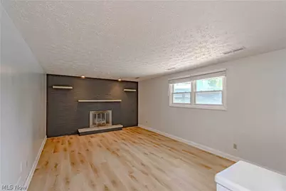 932 Richards Drive, Louisville, OH 44641 - Photo 12