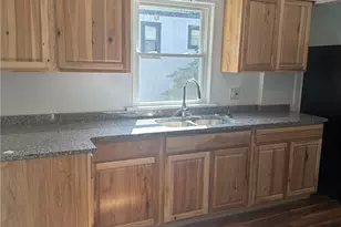 2206 25th St SW, Akron, OH 44314 - Photo 2