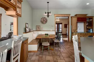 9419 Robinson Rd, Chardon, OH 44024 - Photo 18