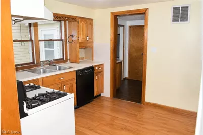 6517 Lear Nagle Road, North Ridgeville, OH 44039 - Photo 8