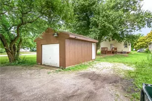 143 Conrad St, Barberton, OH 44203 - Photo 40