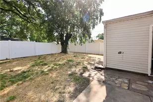 1510 Seneca St, Sandusky, OH 44870 - Photo 4