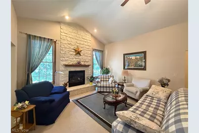 435 Thomas Alva Drive, Vermilion, OH 44089 - Photo 4