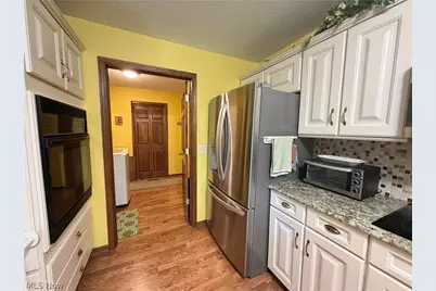 435 Thomas Alva Drive, Vermilion, OH 44089 - Photo 10