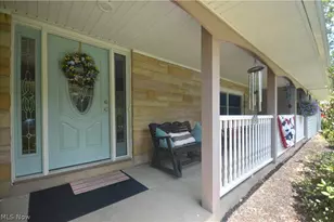 735 Fessler Dr, Uniontown, OH 44685 - Photo 4