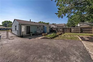 303 Erieview Blvd, Sheffield Lake, OH 44054 - Photo 26