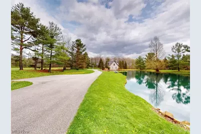 11205 Hampton Ridge Drive, Chardon, OH 44024 - Photo 48