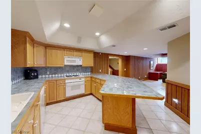 11205 Hampton Ridge Drive, Chardon, OH 44024 - Photo 30