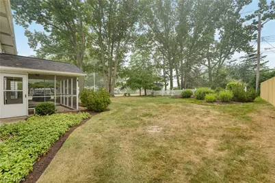 4880 Maple Hill Drive, Green Hills, OH 44131 - Photo 26