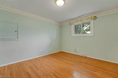 4880 Maple Hill Drive, Green Hills, OH 44131 - Photo 22