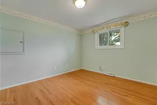 4880 Maple Hill Dr, Green Hills, OH 44131 - Photo 22