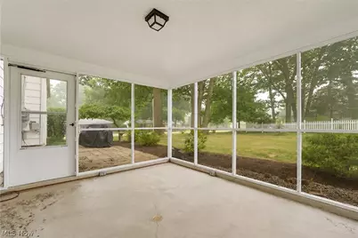 4880 Maple Hill Drive, Green Hills, OH 44131 - Photo 14