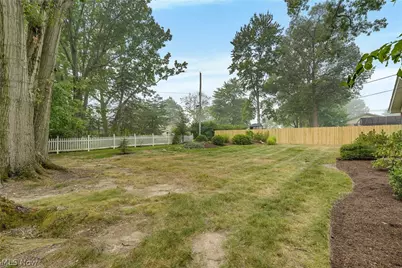 4880 Maple Hill Drive, Green Hills, OH 44131 - Photo 30