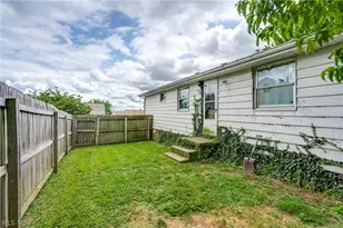 1425 Colonial Blvd NE, Canton, OH 44714 - Photo 14