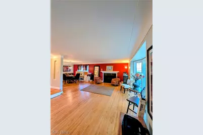 19219 Lomond Boulevard, Huber Heights, OH 44122 - Photo 4