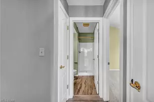 356 Village Pointe Dr, Akron, OH 44313 - Photo 34