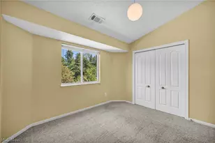 356 Village Pointe Dr, Akron, OH 44313 - Photo 32