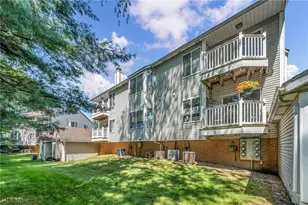 356 Village Pointe Dr, Akron, OH 44313 - Photo 40