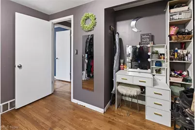 46785 Middle Ridge Road, Amherst, OH 44001 - Photo 12