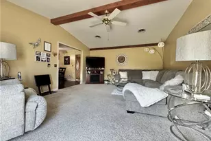 1327 Huntington Ct, Boardman, OH 44512 - Photo 6