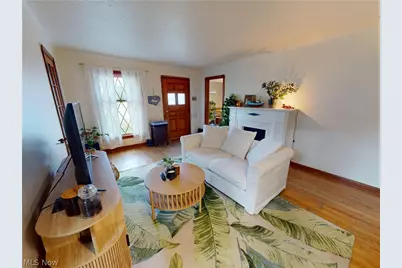 17914 Valleyview Avenue, Loveland, OH 44135 - Photo 2
