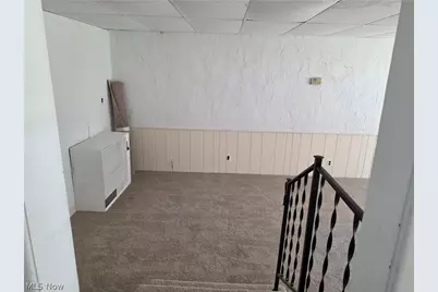 1301 Hulett Avenue, Eastlake, OH 44095 - Photo 4
