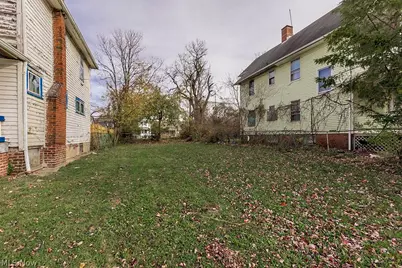899 E 130th Street, Loveland, OH 44108 - Photo 2