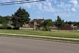 338 E Thornton St, Akron, OH 44311 - Photo 4