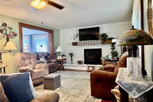 802 N 2nd St, Dennison, OH 44621 - Photo 4