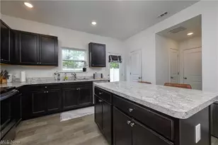 460 Auld Farm Cir, Akron, OH 44320 - Photo 10