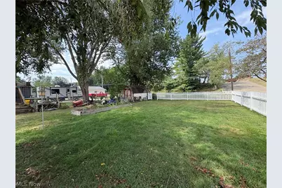 438 N Wooster Avenue, Strasburg, OH 44680 - Photo 26