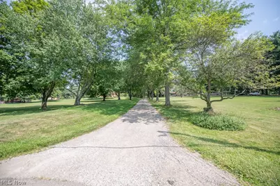 1685 N Orchard Road NE, Bolivar, OH 44612 - Photo 6