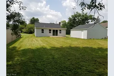 4114 Buchtel Avenue NE, Louisville, OH 44641 - Photo 18