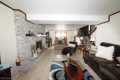 364 Country Club Blvd, Weirton, WV 26062 - Photo 22