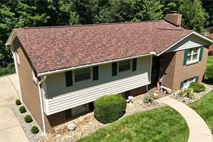 364 Country Club Blvd, Weirton, WV 26062 - Photo 4