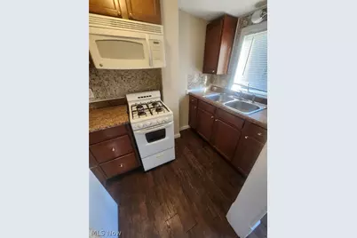 2235 SW 24th Street SW, Akron, OH 44314 - Photo 2