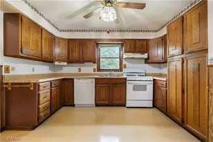 4249 Tapper Rd, Norton, OH 44203 - Photo 10