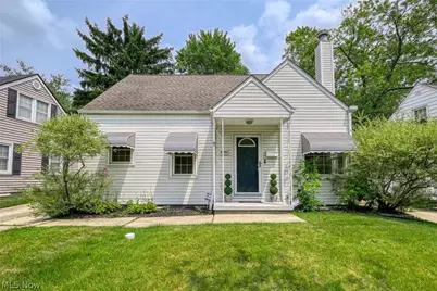 2751 Valley Road, Cuyahoga Falls, OH 44223 - Photo 2