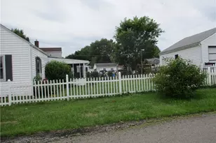 102 Parkgate Ave, Austintown, OH 44515 - Photo 8