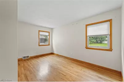1409 Elm Grove Avenue, Akron, OH 44312 - Photo 12