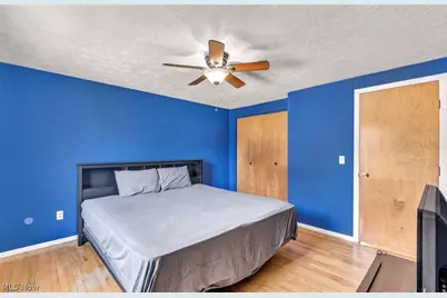 379 Ridgewood Drive, Eastlake, OH 44095 - Photo 20