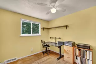 379 Ridgewood Dr, Eastlake, OH 44095 - Photo 22
